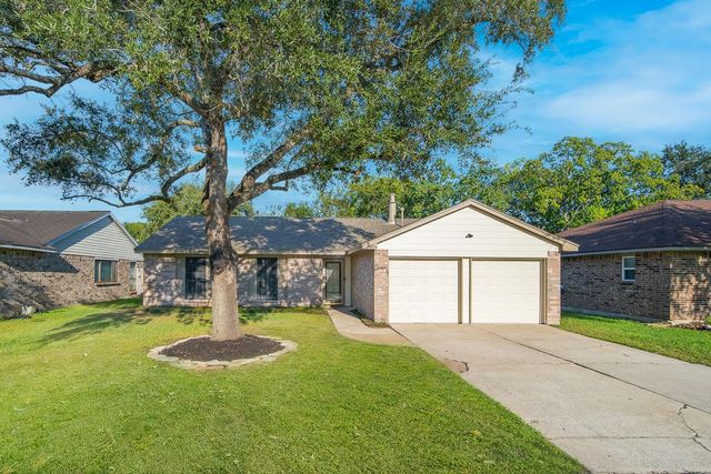120 Meadow Bend St — Meadow Bend