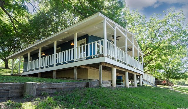 580 RIVER CLIFF DR — RIVER PT EST