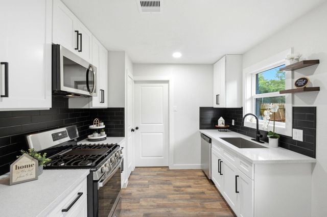 6415 Annunciation St — Northwood Manor Sec 02