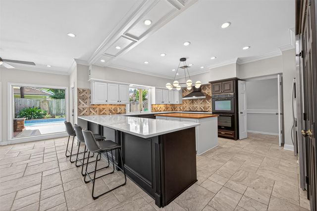 9303 Tranquil Park Dr — Champion Forest