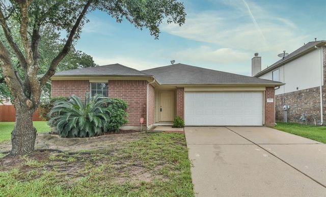2407 Fox River Ln — Fox Run 10