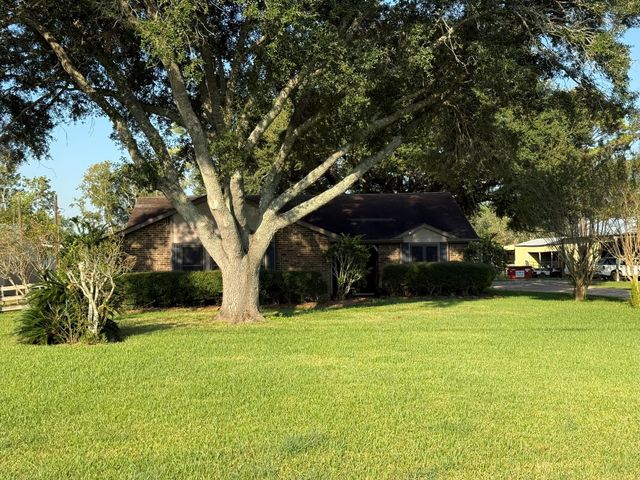 16808 County Road 831 — H T & B R R