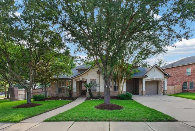 5923 Scarlett Bay Ct — Grand Lakes Ph Three Sec 8