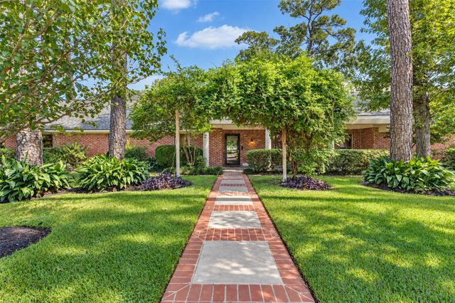 802 Flint River Dr — Tara Oaks