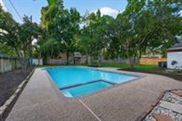11723 Quail Creek Dr — Lakewood Forest Sec 01