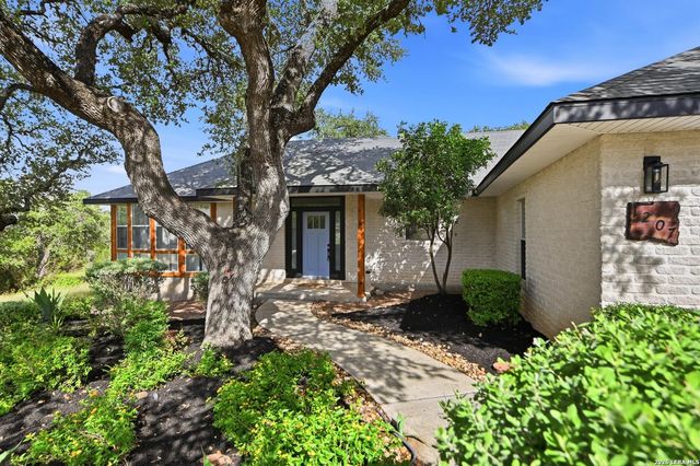 1207 Grand Pass — NORTH LAKE ESTATES
