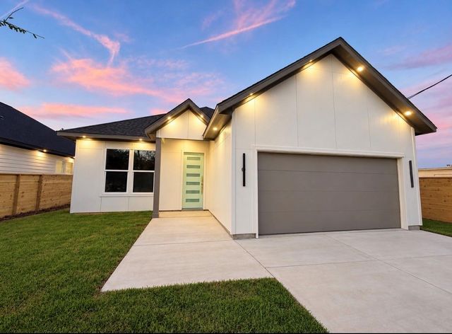 13807 Longview — Clover Leaf Sec 04