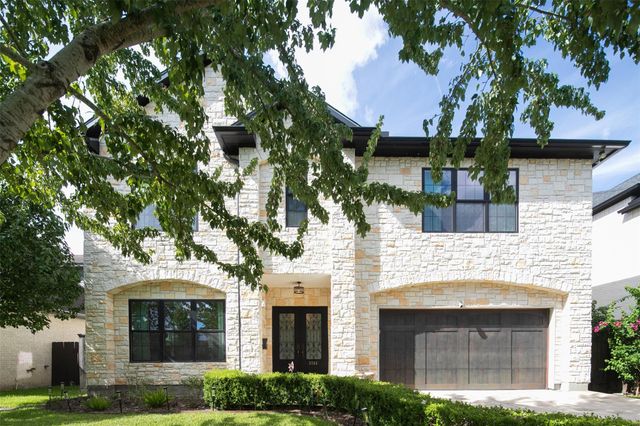 3766 Drake St — Sunset Terrace Add Sec 10