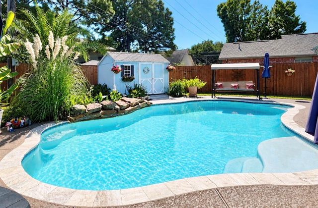 7222 Hazel Cove Dr — Copperfield Westcreek Village Sec