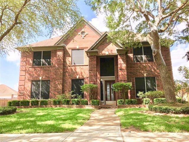 4738 Summer Lakes Sts — LAKE COLONY