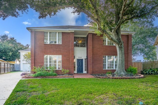 23003 N Waterlily Dr — Westpark Lakes Sec 1