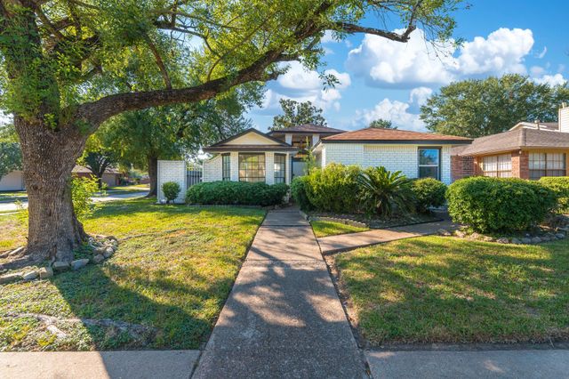 3403 N Ramsgate Dr — Dove Meadows Sec 05