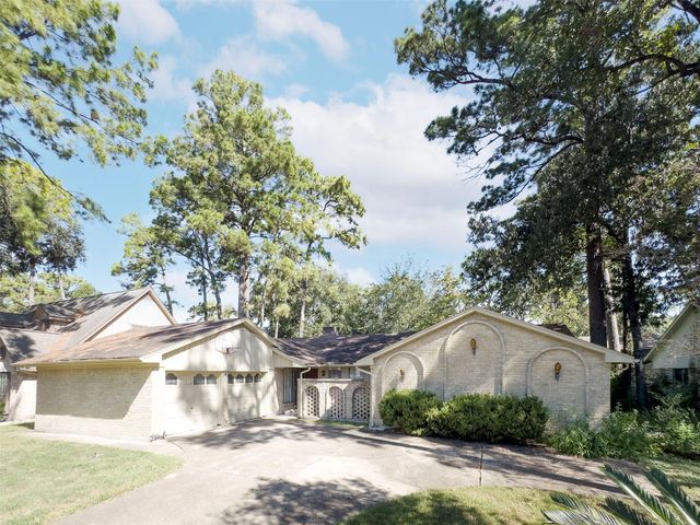 4318 Birchcroft Dr — Inwood Forest Sec 09
