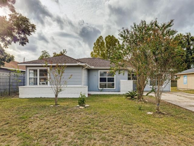 3302 Chestershire Dr — Berkshire Village Sec 01 Rep