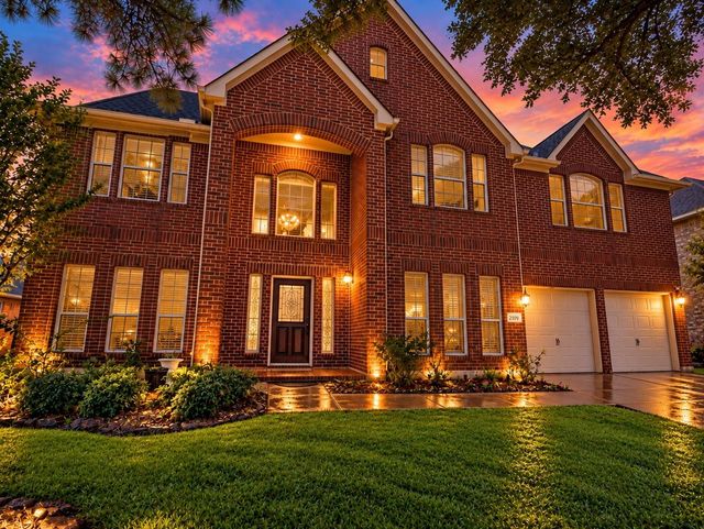 2602 Falcon Knoll Ln — Falcon Ranch Sec 4