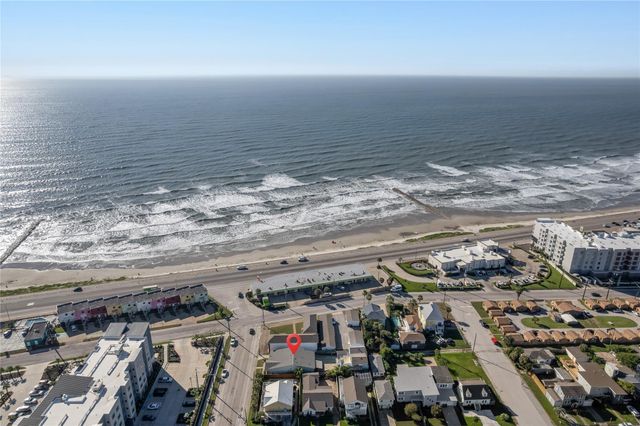 2815 Jack Johnson Blvd — Galveston Outlots