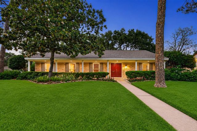 5638 Sanford Rd — Westbury Sec 05 R/P