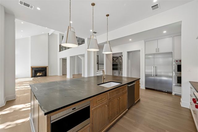 927 Peachwood Bend Dr — Parkway Villages