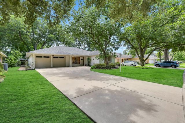1617 Wavecrest Ln — Clear Lake City