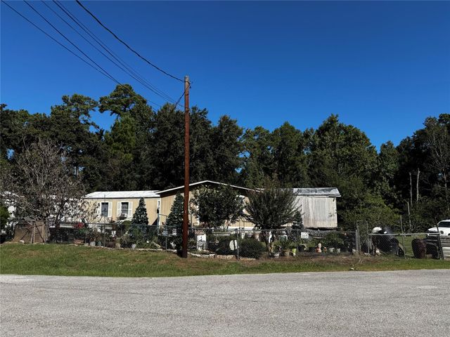 5210 Hobart St — Five Oaks