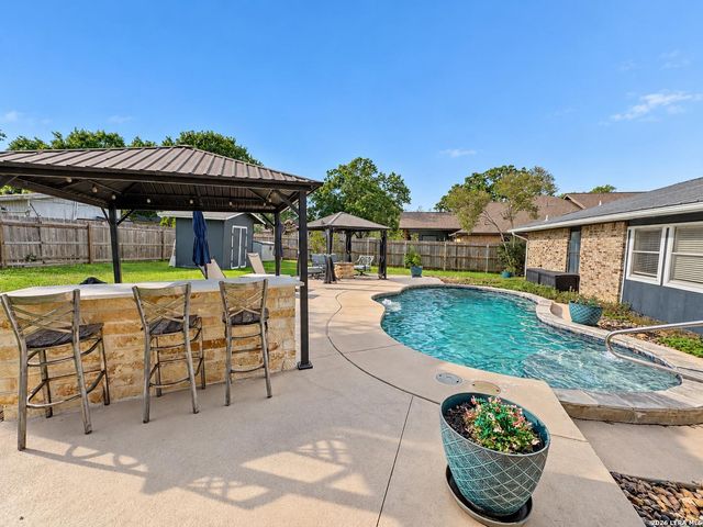 1250 Hollyhock lane — GREEN MEADOWS-COMAL
