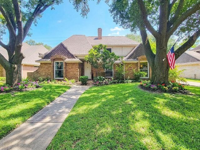 8423 Burwood Park Dr — Champion Forest