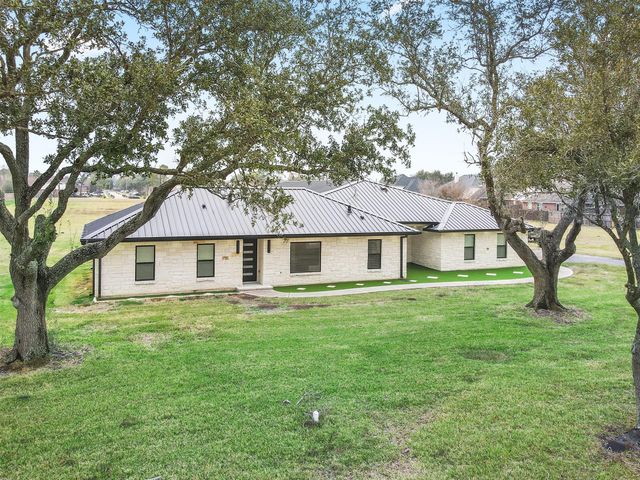 4002 Dixie Farm Rd — Jenkins