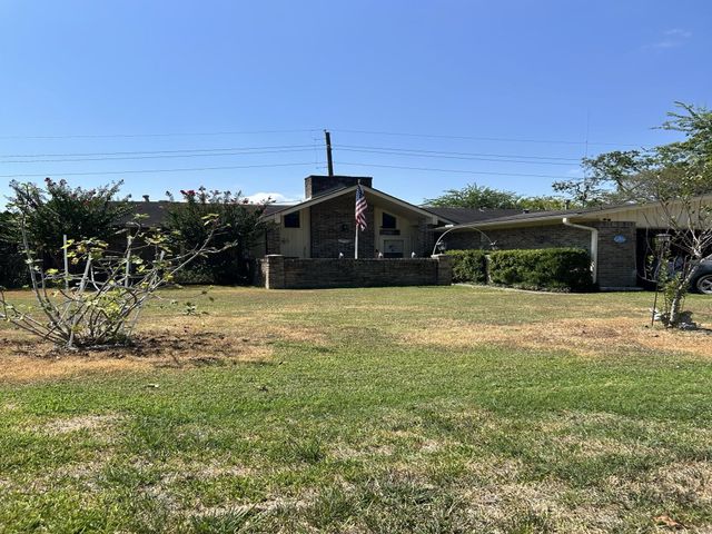 1014 McDugald Rd — Lakeland Sec 03