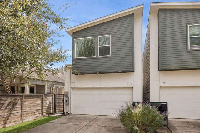 1111 Louise St — Louise Place