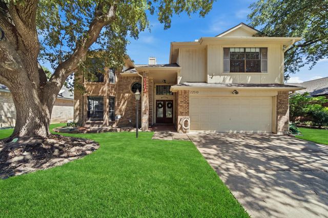 22510 Vista Valley Dr — Creekstone