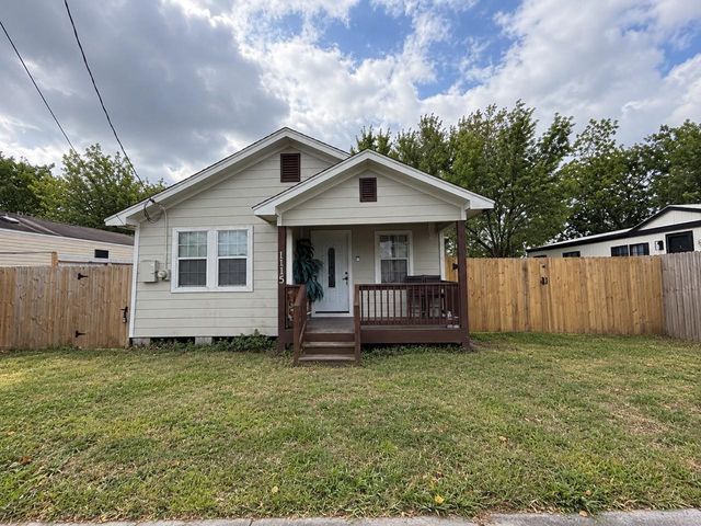 1115 Turner St — Oakwood Annex Sec 01