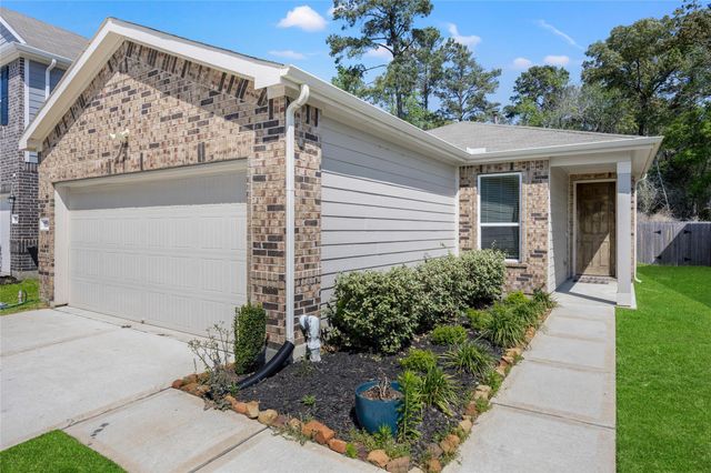9550 Louis Phillip St — Creekside Court