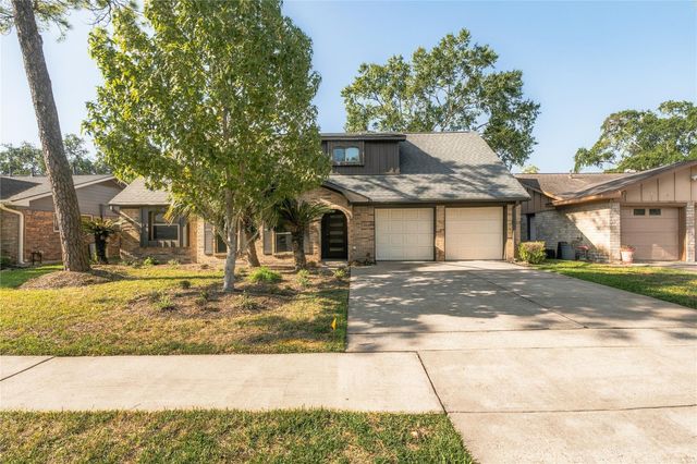 12322 Wedgehill Ln — Ashford South
