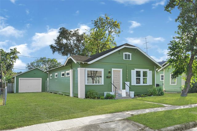 1136 Algregg St — North Norhill