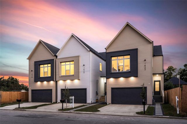 1424 E 33rd St — East Independence Heights