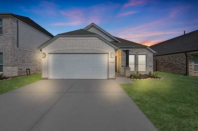 2530 Ivory Basewood Ln — Morton Creek Ranch