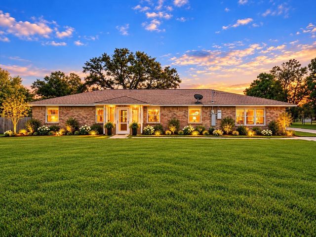 4215 County Road 182 — A C H & B