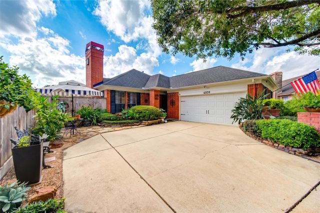 6839 Hertford Park Dr — Hearthstone Place
