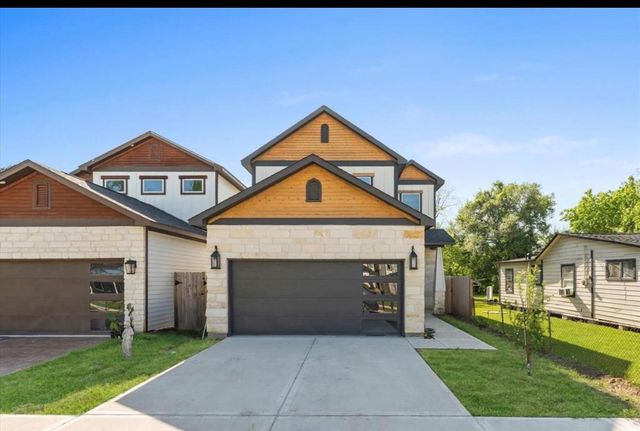 7407 Cora St — Hover Estates