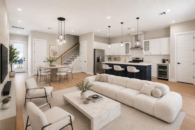 5925 Wheatley Ln — Wheatley Villas