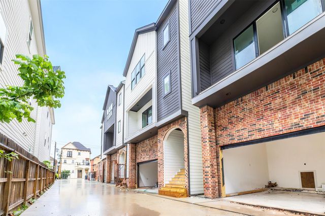 1507 W 23rd St A — BARDELL ESTATES