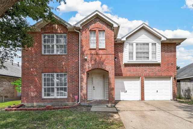 6631 Greenhouse Road — Strathmore