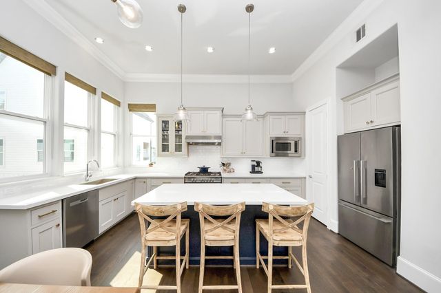 3311 Timbergrove Oaks St — Timbergrove Heights