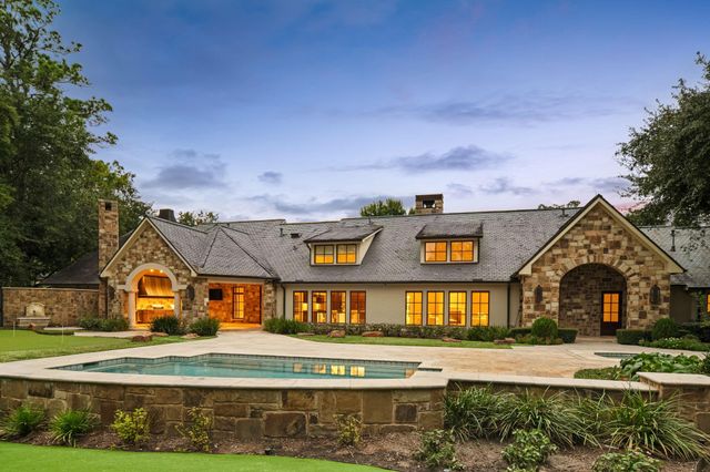 1 Gage Ct — Bunker Hill Gardens