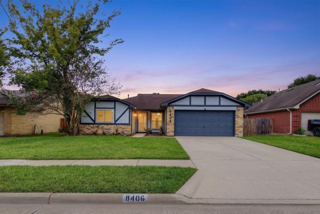 8406 Woodland Willows Dr — Mission Glen