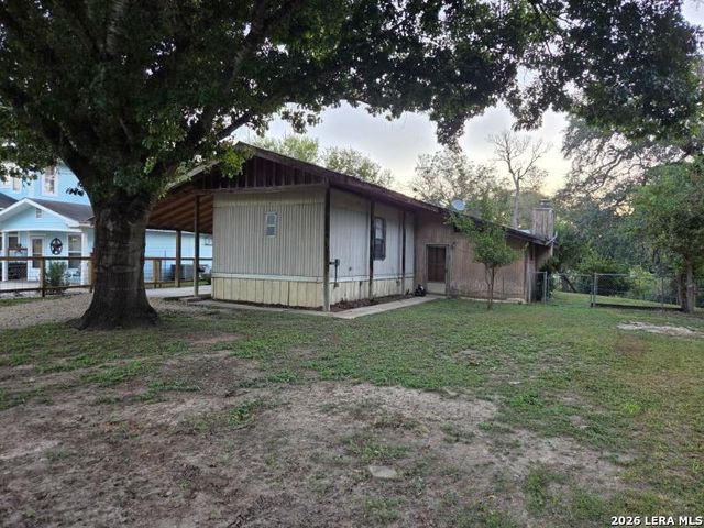 709 RIDGECLIFF DR — LAKECREEK