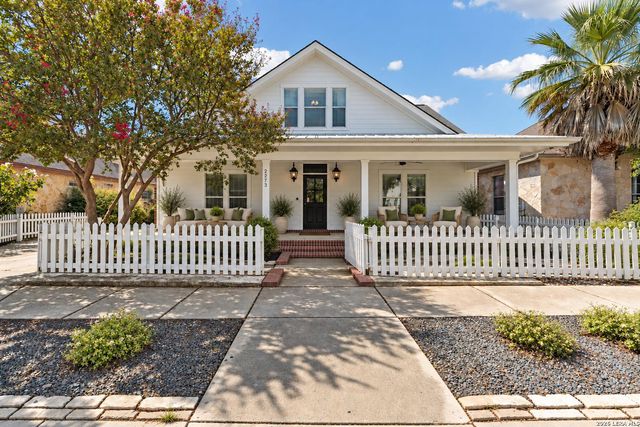 2273 Gruene Lake Dr — COTTON CROSSING