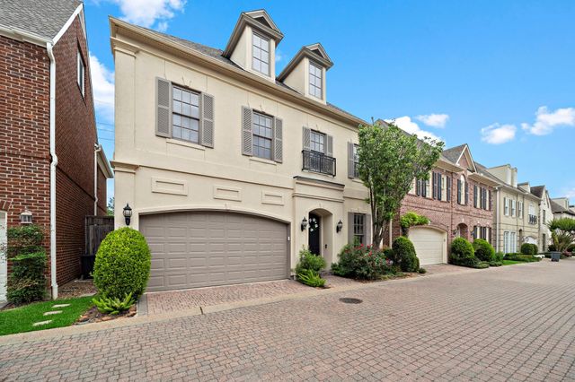 1229 Ripple Creek Dr — Woodway Crescent