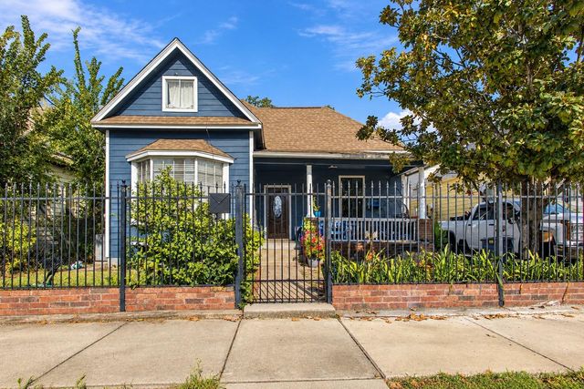 2120 Everett St — Allen A C