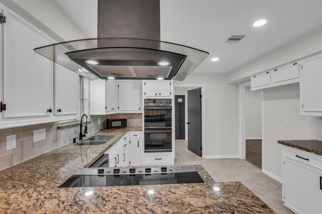 3911 Pecan Valley Dr — Quail Valley Glenn Lakes
